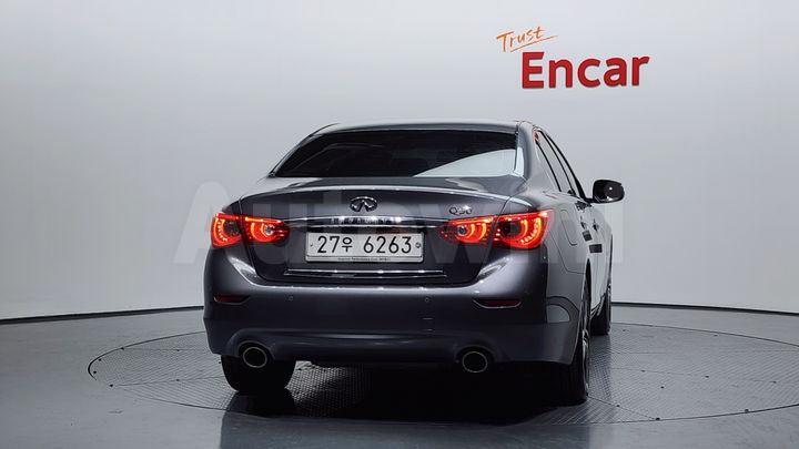 Infiniti Q 2015 — 4