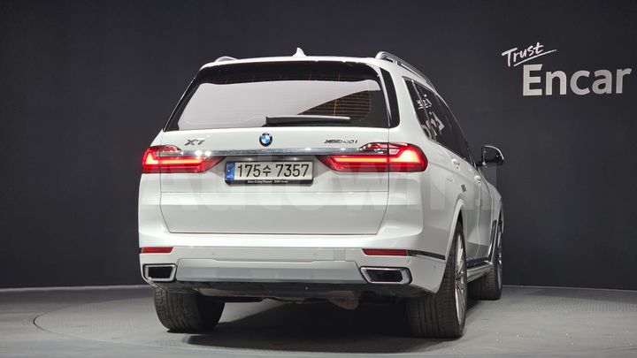 BMW X7 2021 — 4