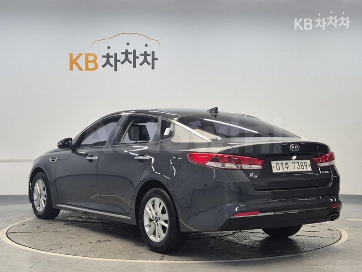 Kia K5 2018 — 2
