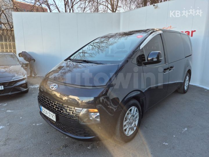 Hyundai Staria 2022 — 2