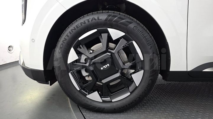 Kia Carnival 2025 — 5