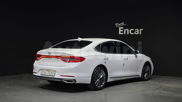 Hyundai Grandeur 2017 — 2