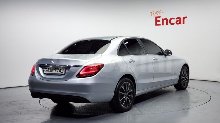 Mercedes-Benz C Class 2019 — 2