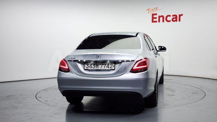 Mercedes-Benz C Class 2019 — 4