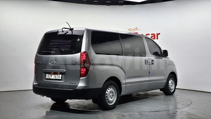 Hyundai Starex 2019 — 2