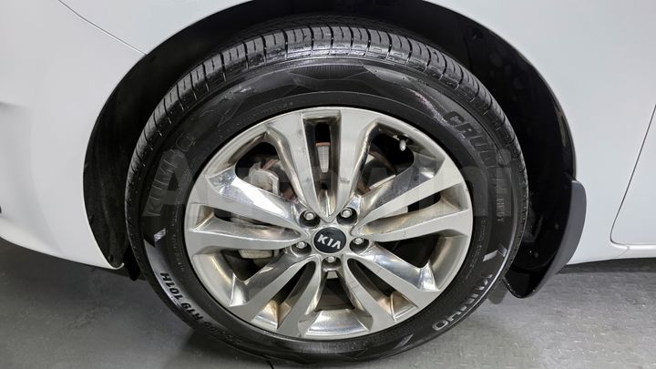 Kia Carnival 2015 — 5