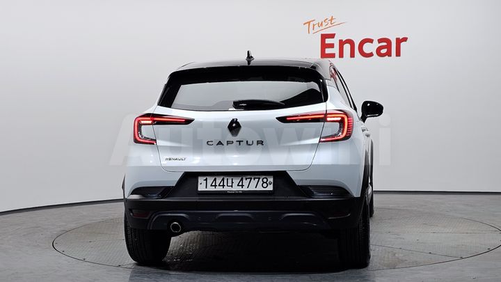 Renault Captur 2020 — 4