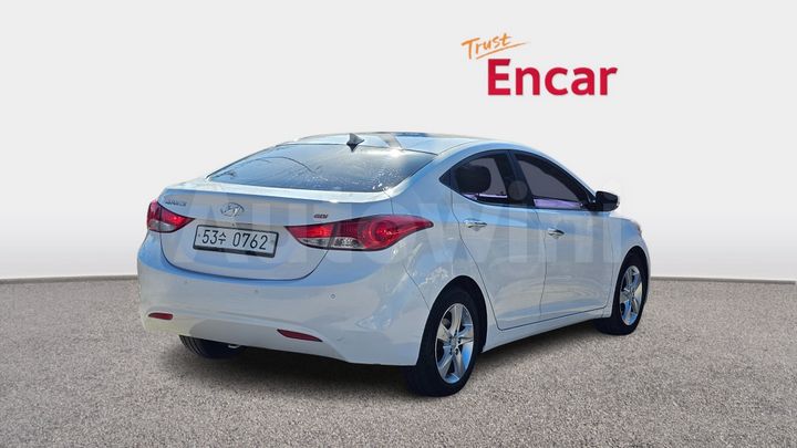 Hyundai Avante 2013 — 2