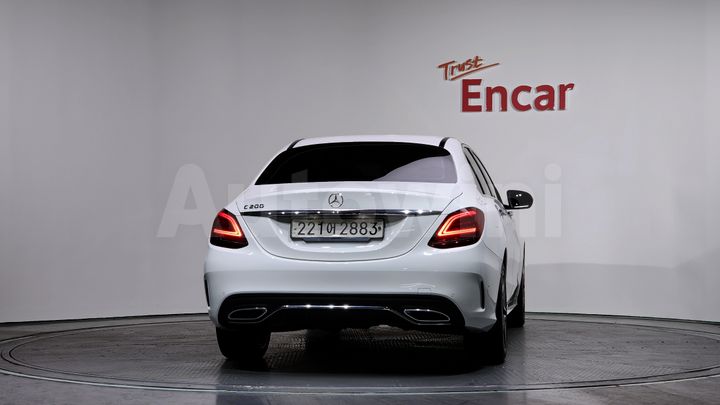 Mercedes Benz C Class 2021 — 4