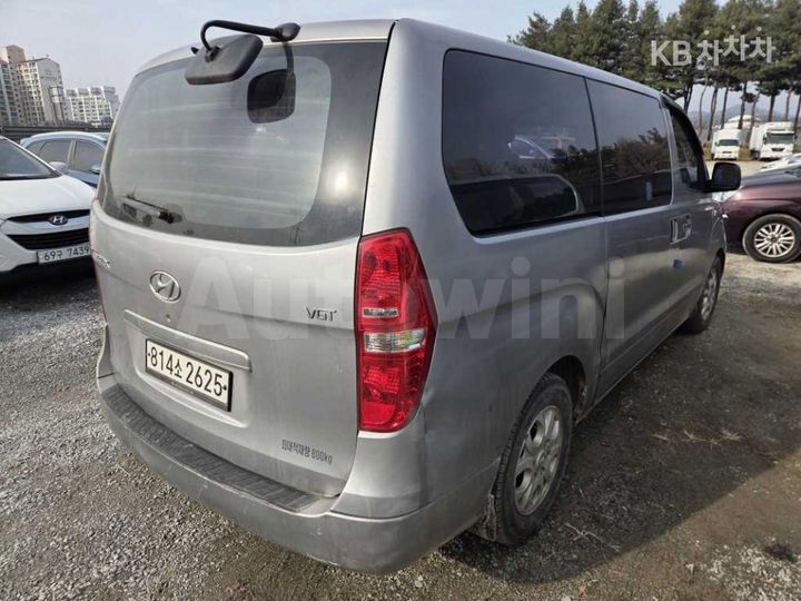 Hyundai Starex 2014 — 4