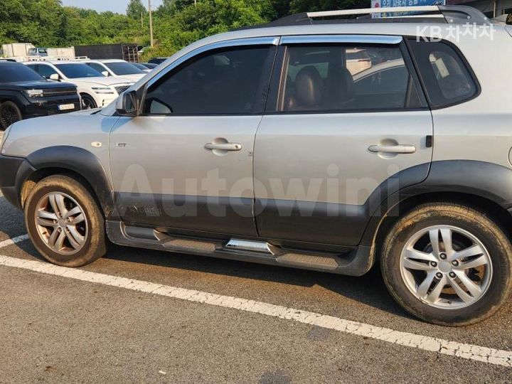 Hyundai Tucson 2009 — 3