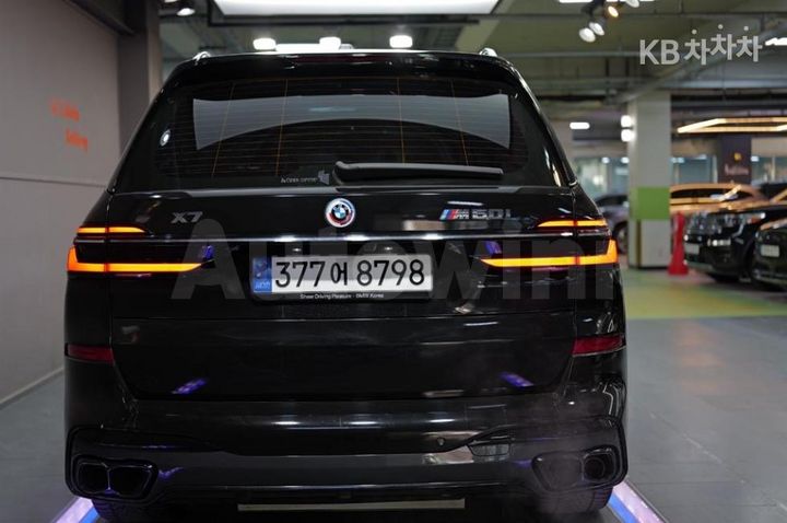 BMW X7 2023 — 4