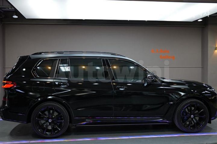 BMW X7 2023 — 5