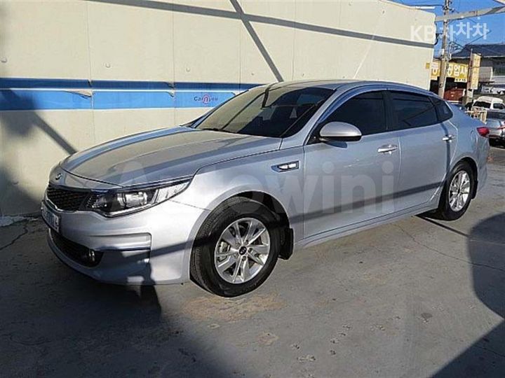 Kia K5 2018 — 2