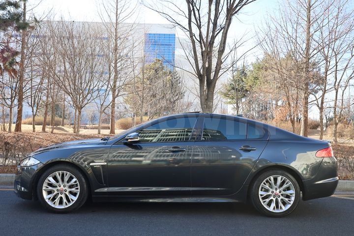 Jaguar XF 2015 — 5