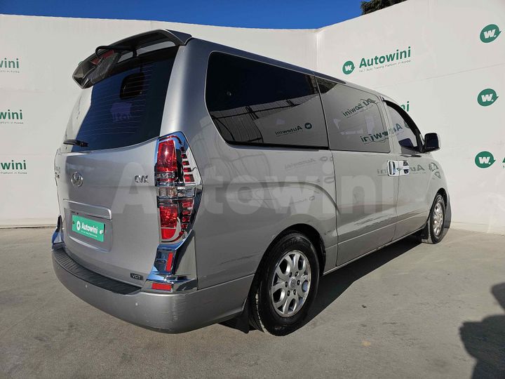Hyundai Starex 2011 — 5