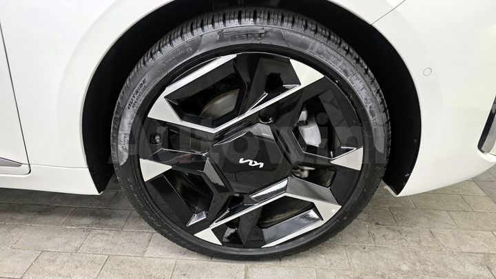 Kia K8 2025 — 5