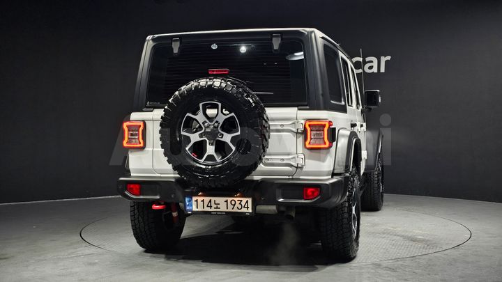 Jeep Wrangler 2022 — 4