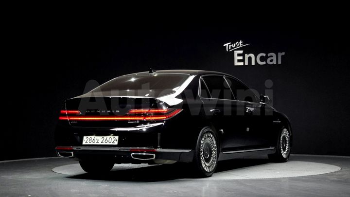 Genesis G90 2020 — 2