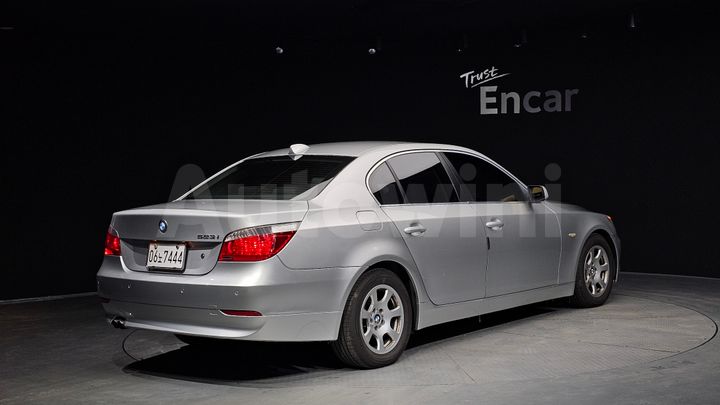 BMW 5 Series 2006 — 2