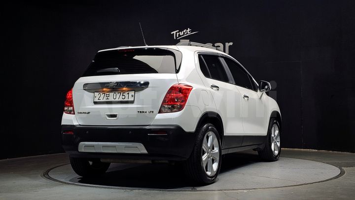 Chevrolet Trax 2016 — 2