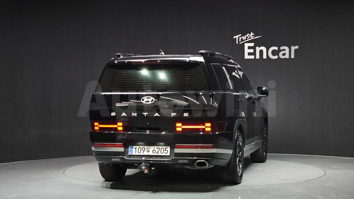 Hyundai SantaFe 2025 — 4