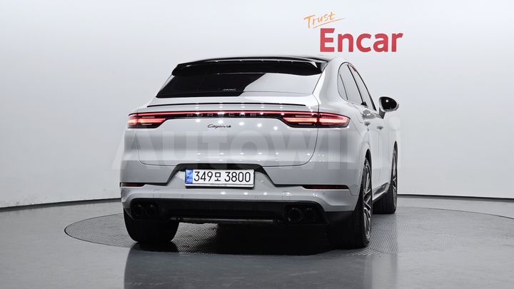 Porsche Cayenne 2022 — 4