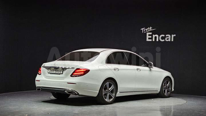 Mercedes Benz E Class 2019 — 2