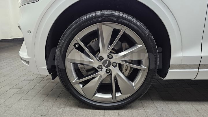 Genesis GV70 2023 — 5