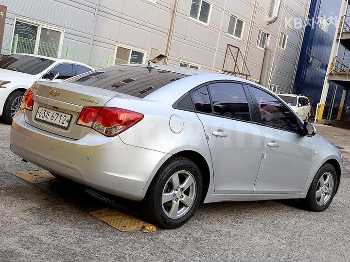 Chevrolet Cruze 2012 — 4