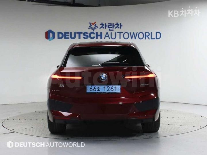 BMW iX 2024 — 4