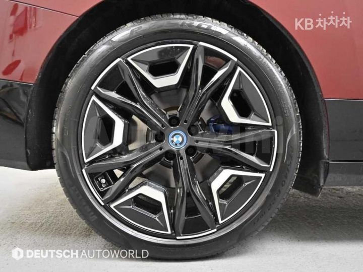 BMW iX 2024 — 5