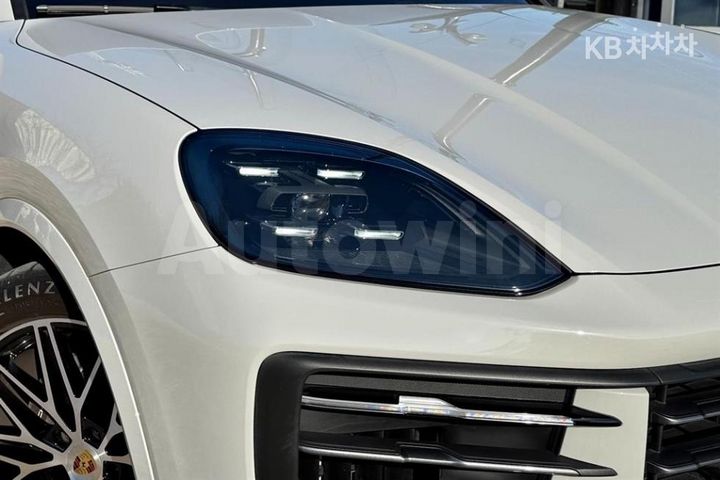 Porsche Cayenne 2024 — 4