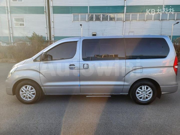 Hyundai Starex 2017 — 4
