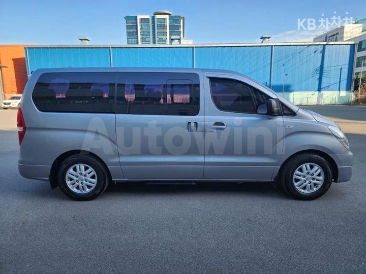 Hyundai Starex 2017 — 5