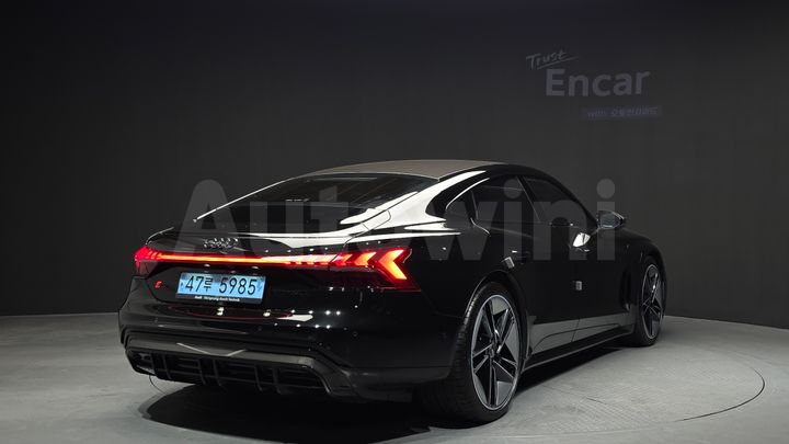 Audi RS e-tron GT