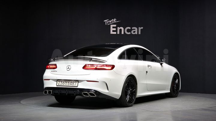 Mercedes-Benz E Class 2017 — 2