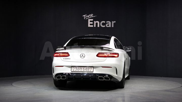 Mercedes-Benz E Class 2017 — 4