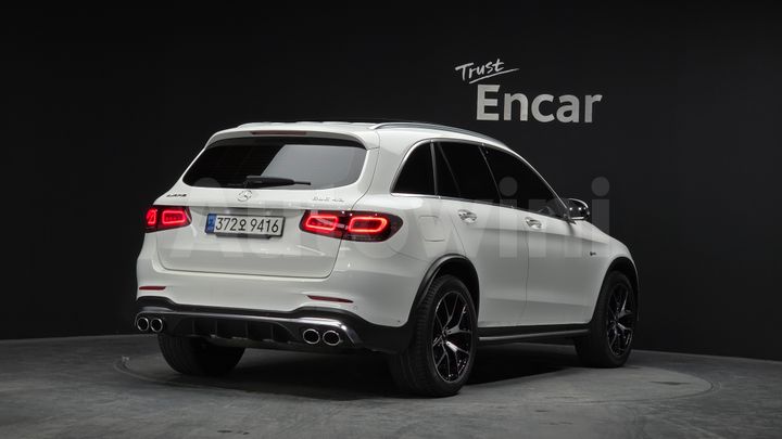 Mercedes Benz GLC Class 2022 — 2