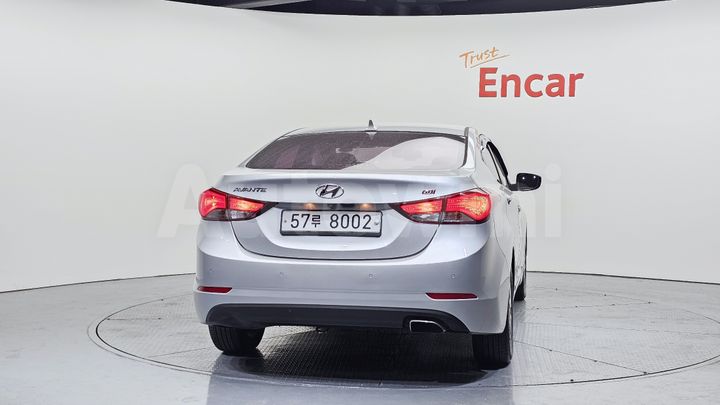Hyundai Avante 2014 — 4