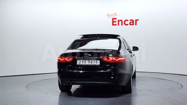 Jaguar XF 2018 — 4