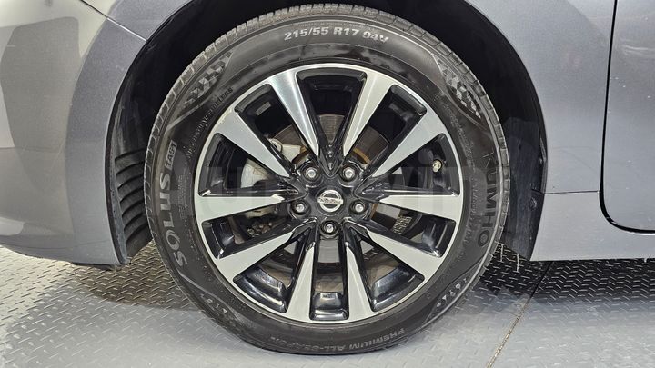 Nissan Altima 2018 — 5