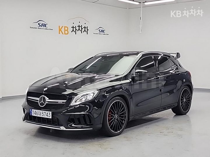 Mercedes Benz GLA Class 2018 — 2