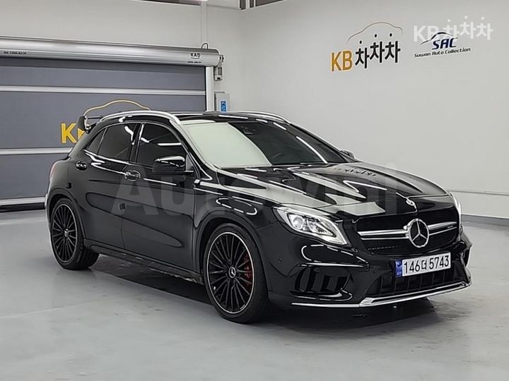 Mercedes Benz GLA Class 2018 — 5