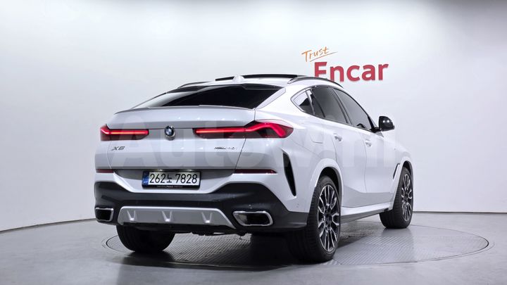 BMW X6 2025 — 2
