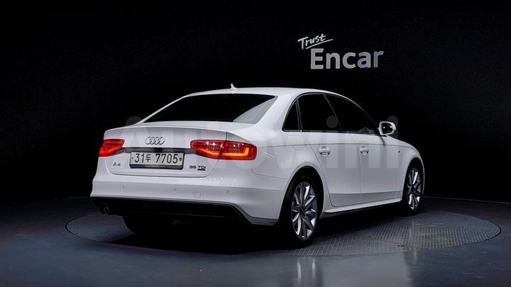 Audi A4 2015 — 2