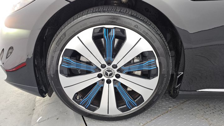 Mercedes-Benz EQS 2022 — 5