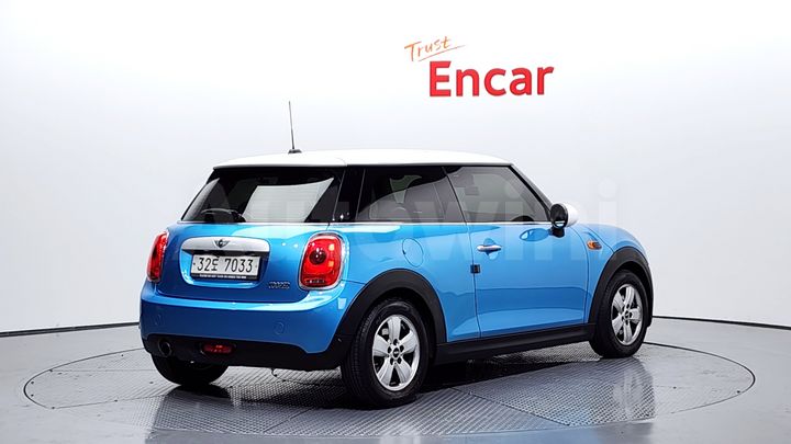Mini Cooper 2015 — 2