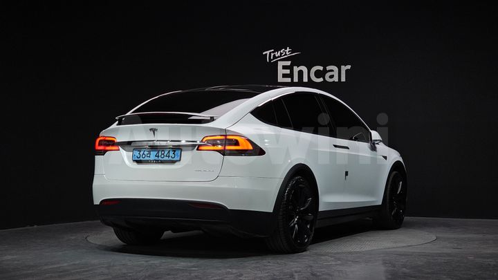 Tesla Model X 2020 — 2