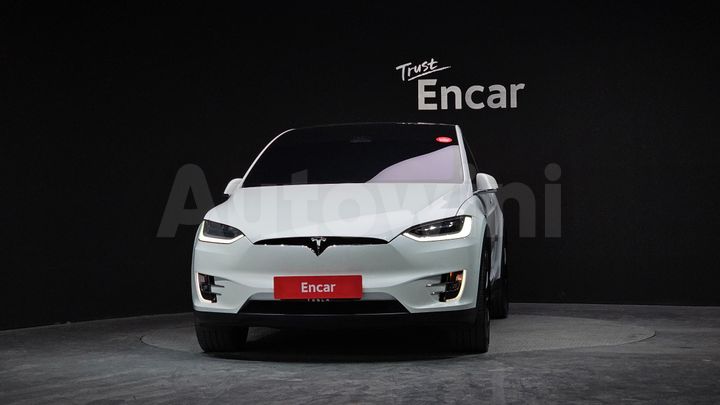 Tesla Model X 2020 — 3